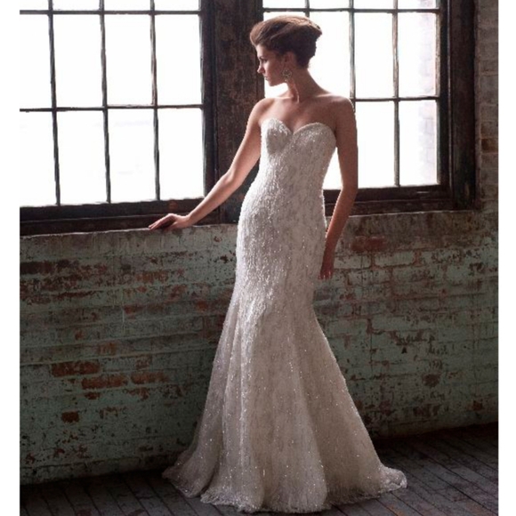 Enaura Bridal Es412 Beaded Wedding Gown